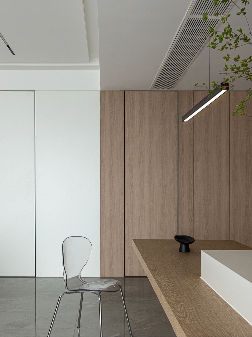 护墙板和隐形门